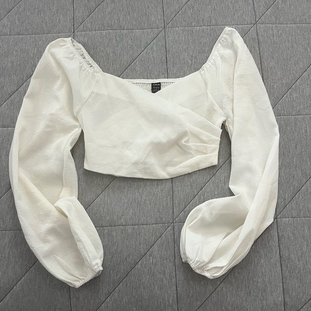 SHEIN White Puff Sleeve Cropped Blouse